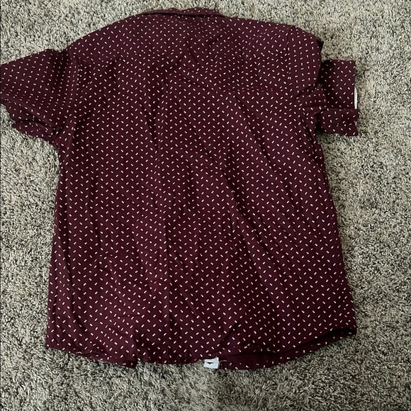 Kenneth Cole Red and White Button Down Shirt - Picture 2 of 4